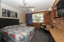 Standard Queen Room 2